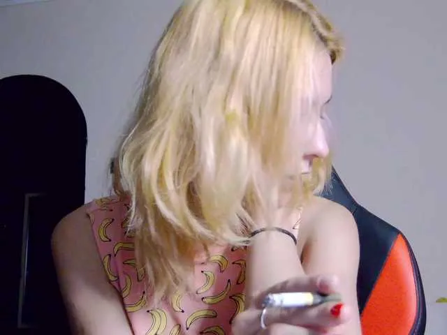 Live sex webcam photo for karo131324 #291489608