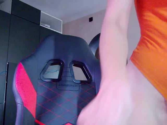 Live sex webcam photo for karo131324 #291520863