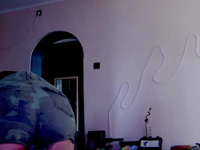 Live sex webcam photo for karo131324 #291601958