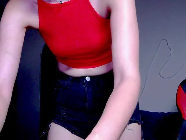 Live sex webcam photo for karo131324 #291695438