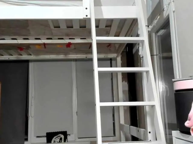 Live sex webcam photo for karo131324 #291854299