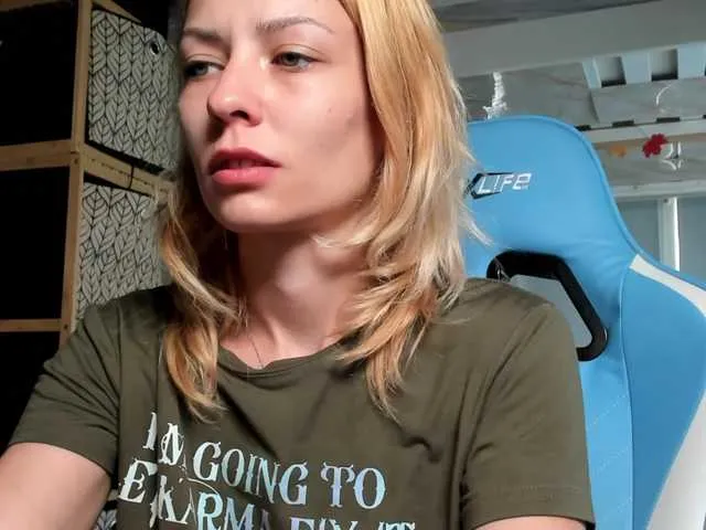 Live sex webcam photo for karo131324 #291858146