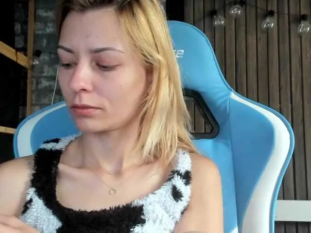 Live sex webcam photo for karo131324 #291965494