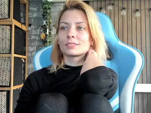 Live sex webcam photo for karo131324 #291966907