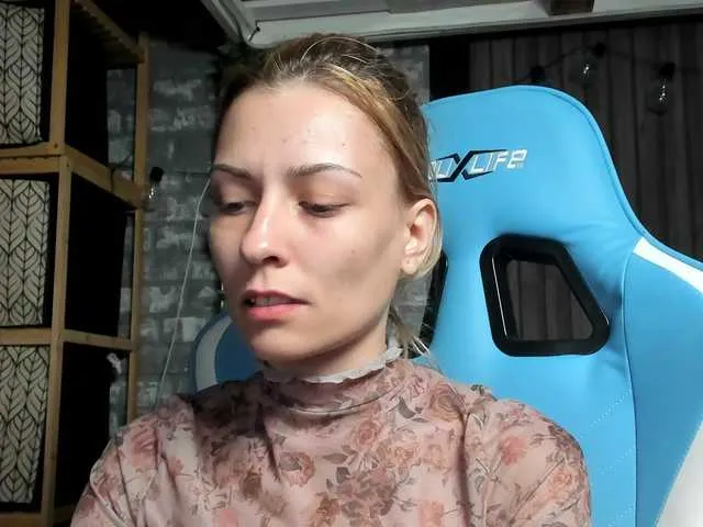 Live sex webcam photo for karo131324 #291968692