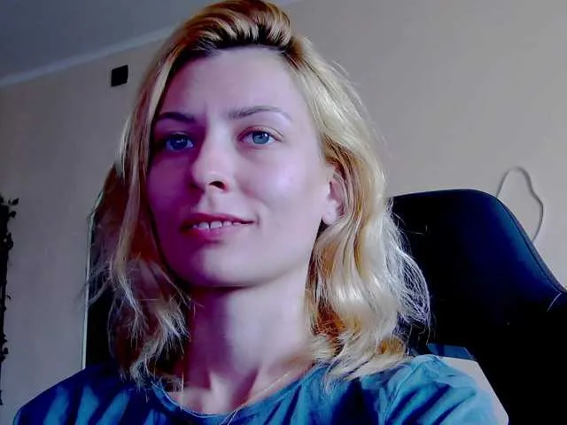 Live sex webcam photo for karo131324 #291978950