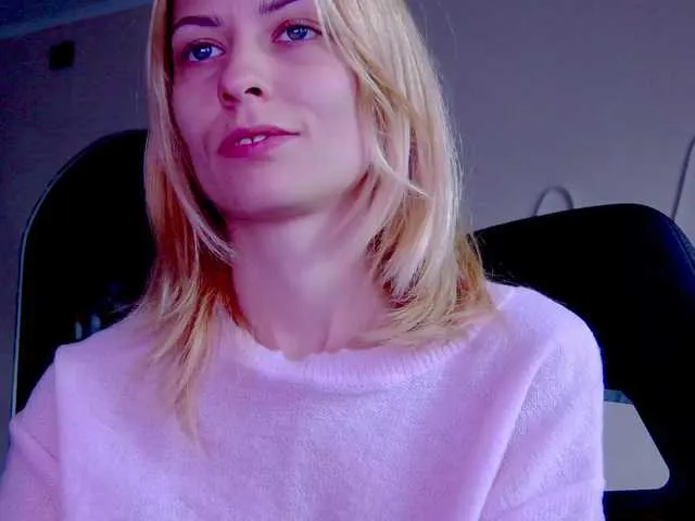 Live sex webcam photo for karo131324 #291994150