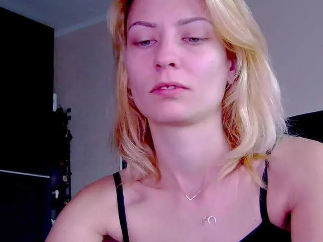 Live sex webcam photo for karo131324 #291999789