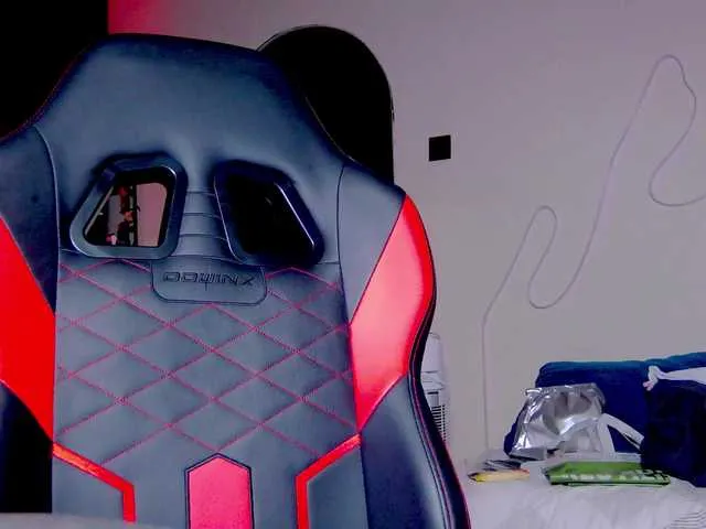 Live sex webcam photo for karo131324 #292009245