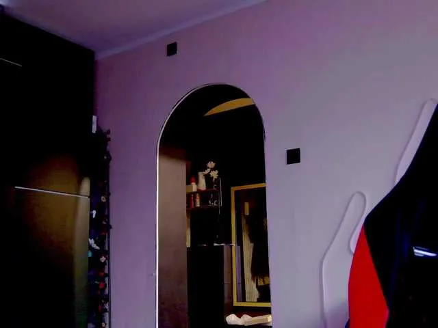 Live sex webcam photo for karo131324 #292018526