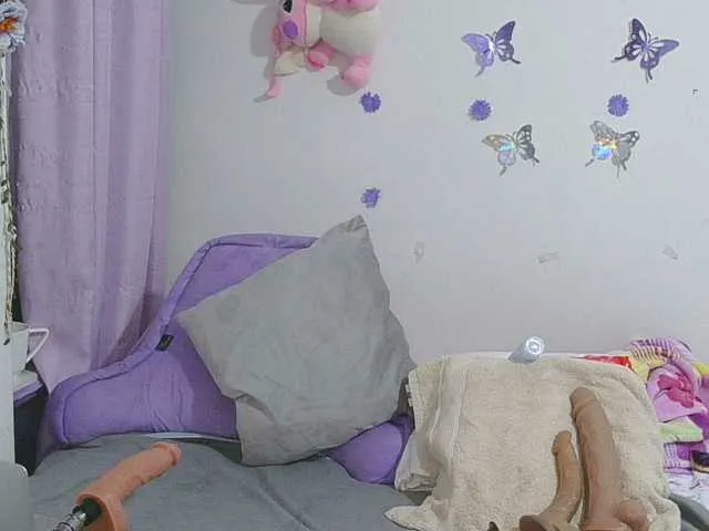 Live sex webcam photo for karo2829 #291321791