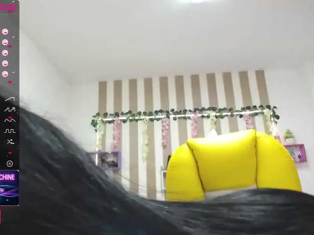 Live sex webcam photo for karol-8k #275686877