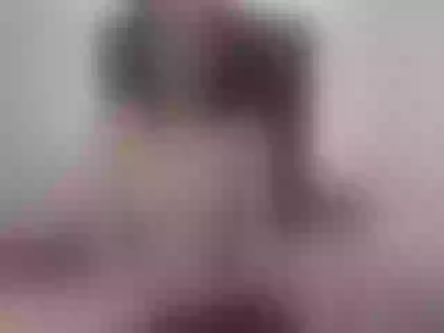 Live sex webcam photo for karolain589 #272260409