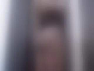 Live sex webcam photo for karolebony1 #140236625