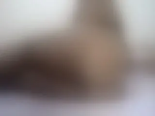 Live sex webcam photo for karolebony1 #141344530
