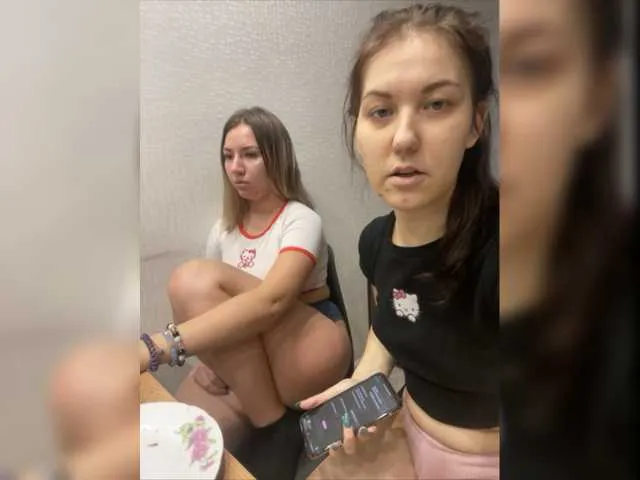 Live sex webcam photo for karolina7 #276659593