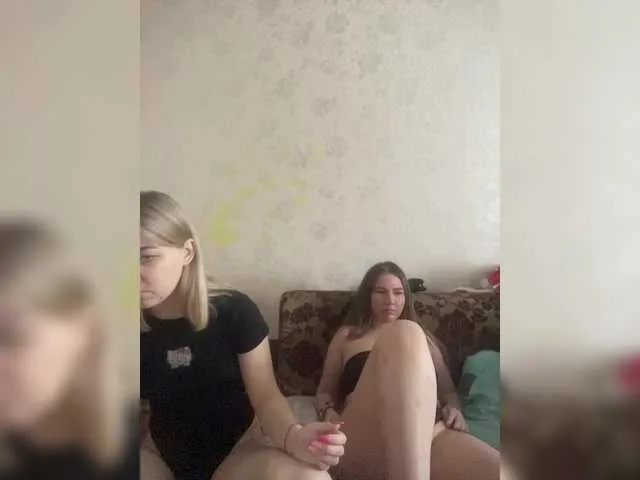 Live sex webcam photo for karolina7 #290566847