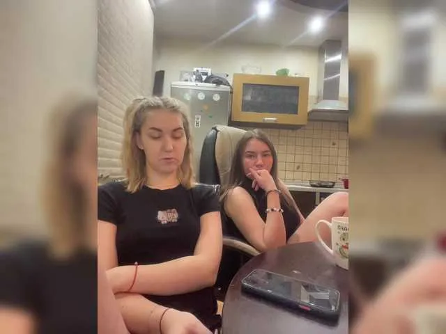 Live sex webcam photo for karolina7 #290624147