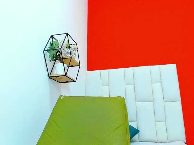 Live sex webcam photo for karoll-sexy5 #278302352