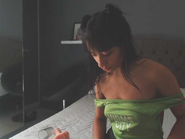 Live sex webcam photo for karoll19 #273141995