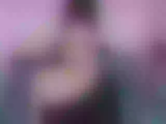 Live sex webcam photo for karolsexx- #291890776