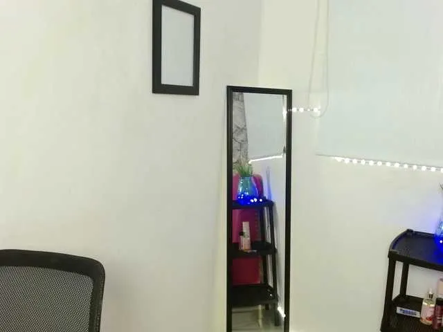 Live sex webcam photo for kata-miller #290959758