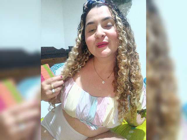 Live sex webcam photo for kataleyacano #278168140