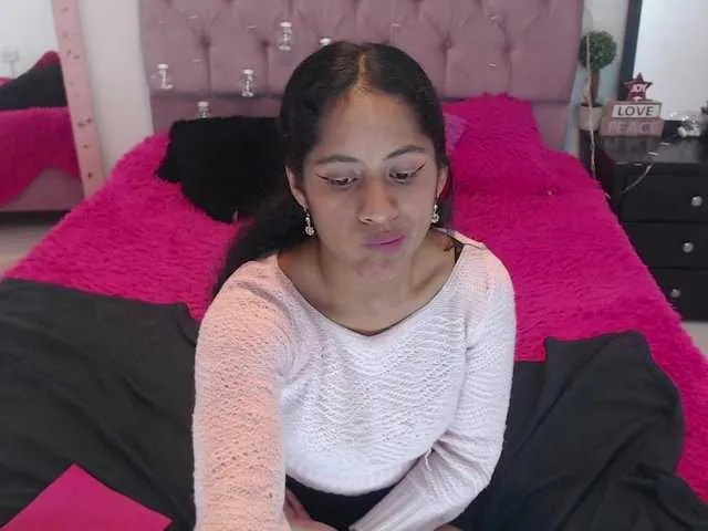 Live sex webcam photo for kataleyarous #277570114