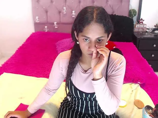 Live sex webcam photo for kataleyarous #277596338