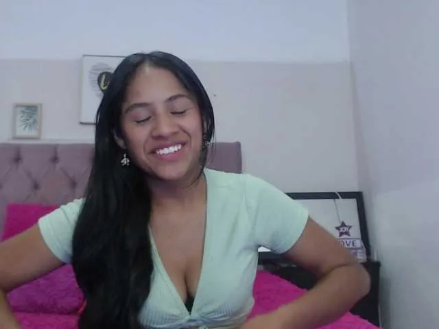 Live sex webcam photo for kataleyarous #278302381