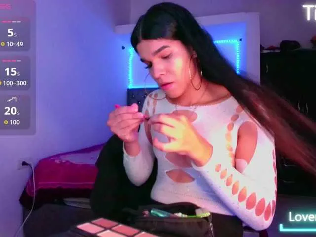 Live sex webcam photo for katamonroy #291873158