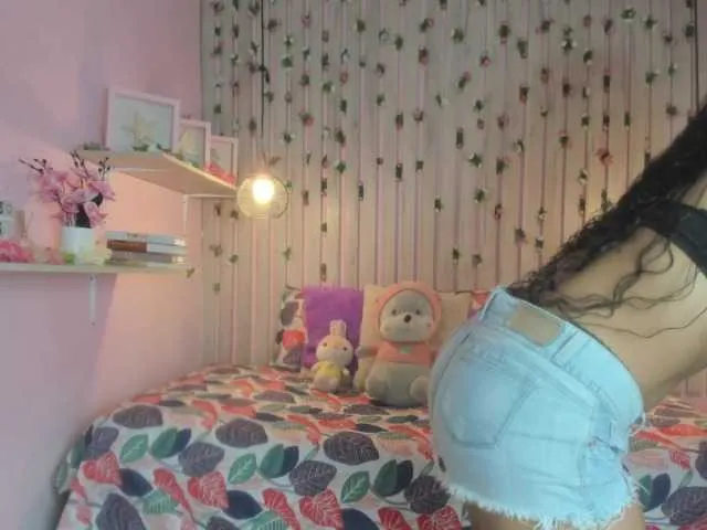 Live sex webcam photo for katara-funjii #275524283