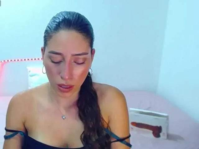 Live sex webcam photo for kate-arden #277886207