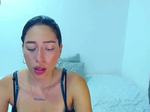 Live sex webcam photo for kate-arden #277974976