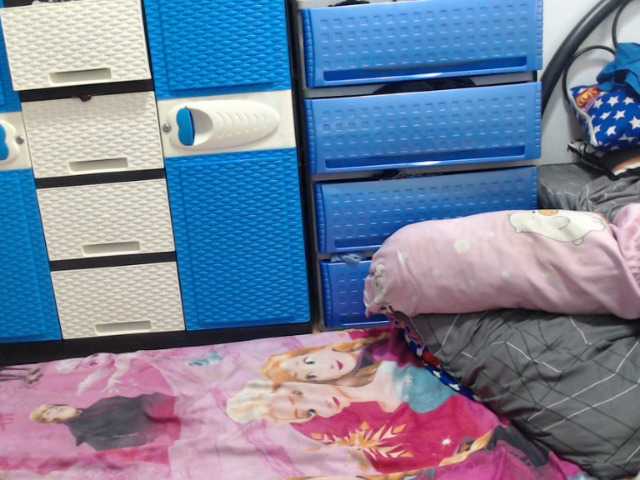 Live sex webcam photo for kate302 #276651462