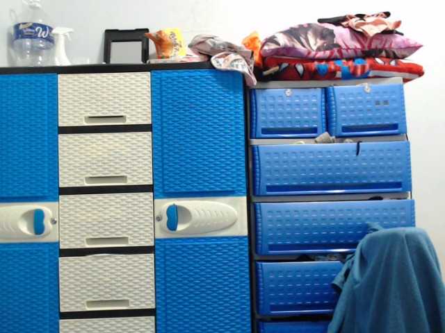 Live sex webcam photo for kate302 #276807437