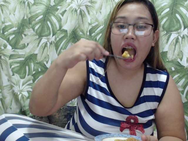 Live sex webcam photo for kate302 #278132111