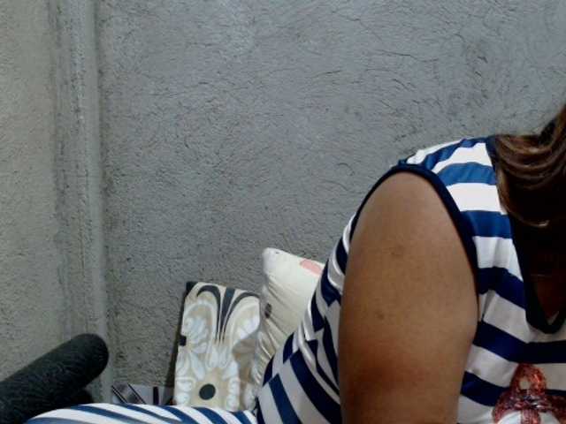 Live sex webcam photo for kate302 #292060693