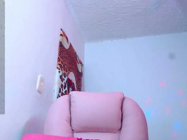 Live sex webcam photo for kategill21 #277924853
