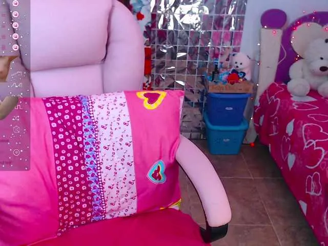 Live sex webcam photo for kategill21 #277969913