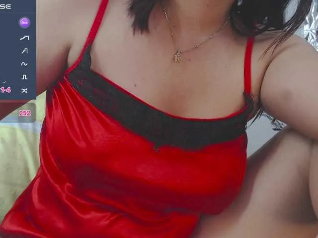 Live sex webcam photo for kategill21 #290323357