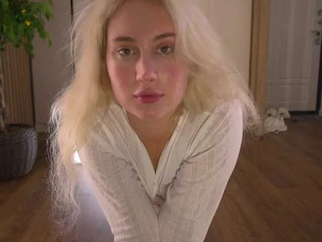 Live sex webcam photo for kateline #292151573