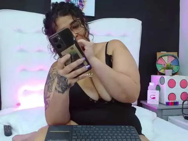 Live sex webcam photo for kateortega #276900599