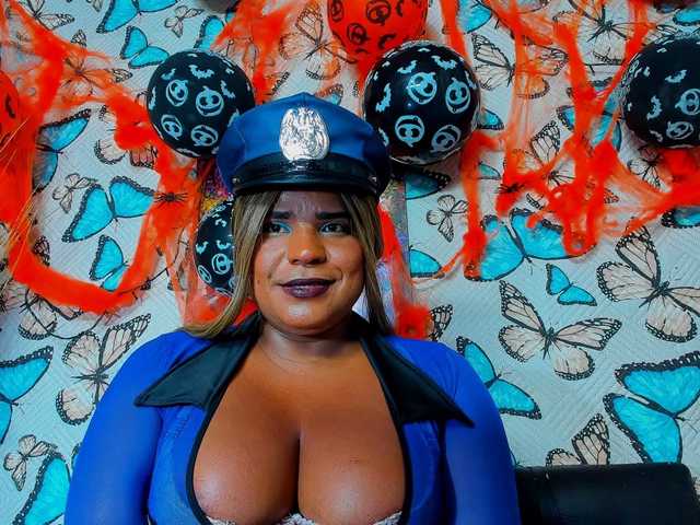 Live sex webcam photo for katerine1991 #292186257