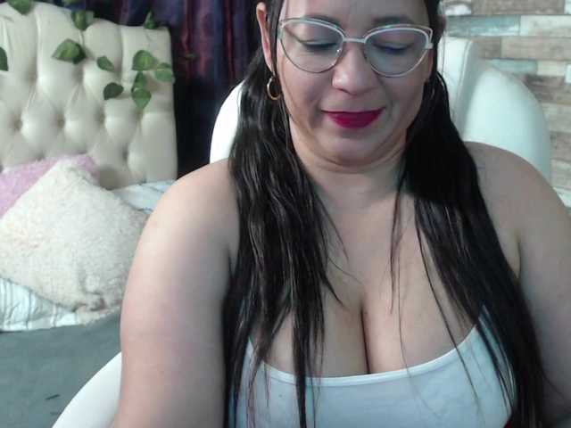 Live sex webcam photo for katherincruz82 #277980170