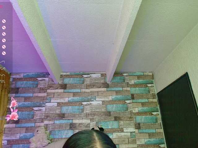 Live sex webcam photo for katherincruz82 #290134465