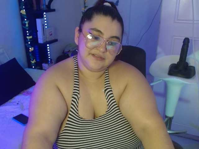 Live sex webcam photo for katia-16 #278031607