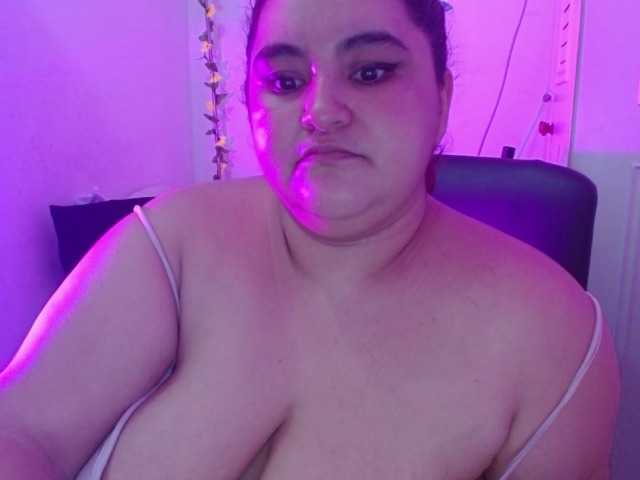 Live sex webcam photo for katia-16 #278066347