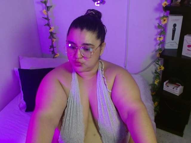 Live sex webcam photo for katia-16 #278094222