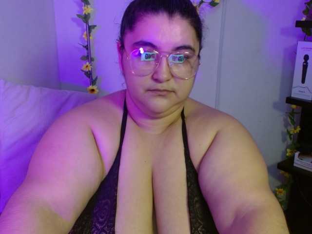 Live sex webcam photo for katia-16 #278122060